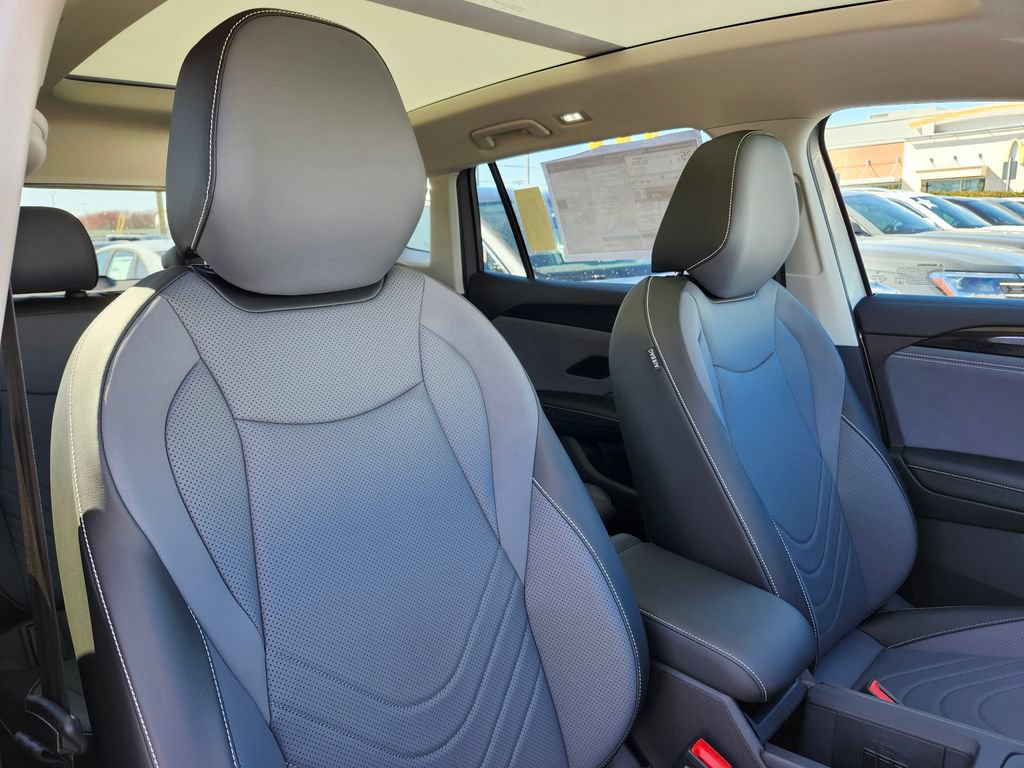 New 2026 Volkswagen Tiguan SE AWD/4WD image 15