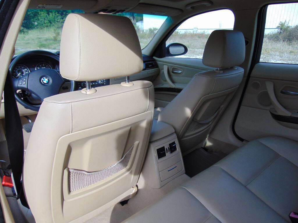 Used 2007 BMW 328xi 328xi AWD 4dr Wagon image 17