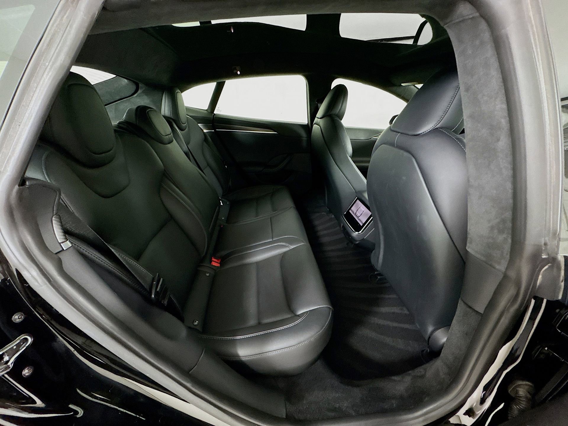 Used 2021 Tesla Model S Plaid image 27