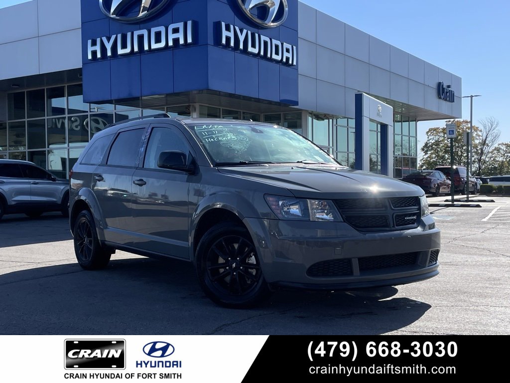 Used 2020 Dodge Journey SE w/ SE Popular Equipment Group image 1