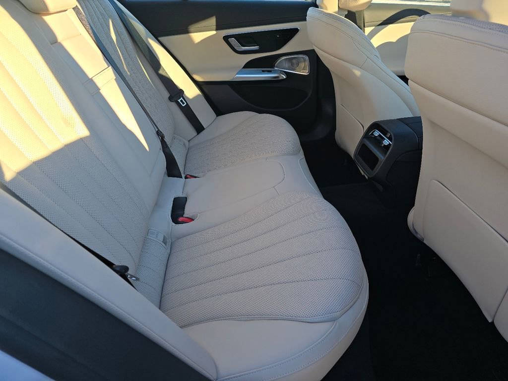 New 2026 Mercedes-Benz E 450 4MATIC Sedan image 21