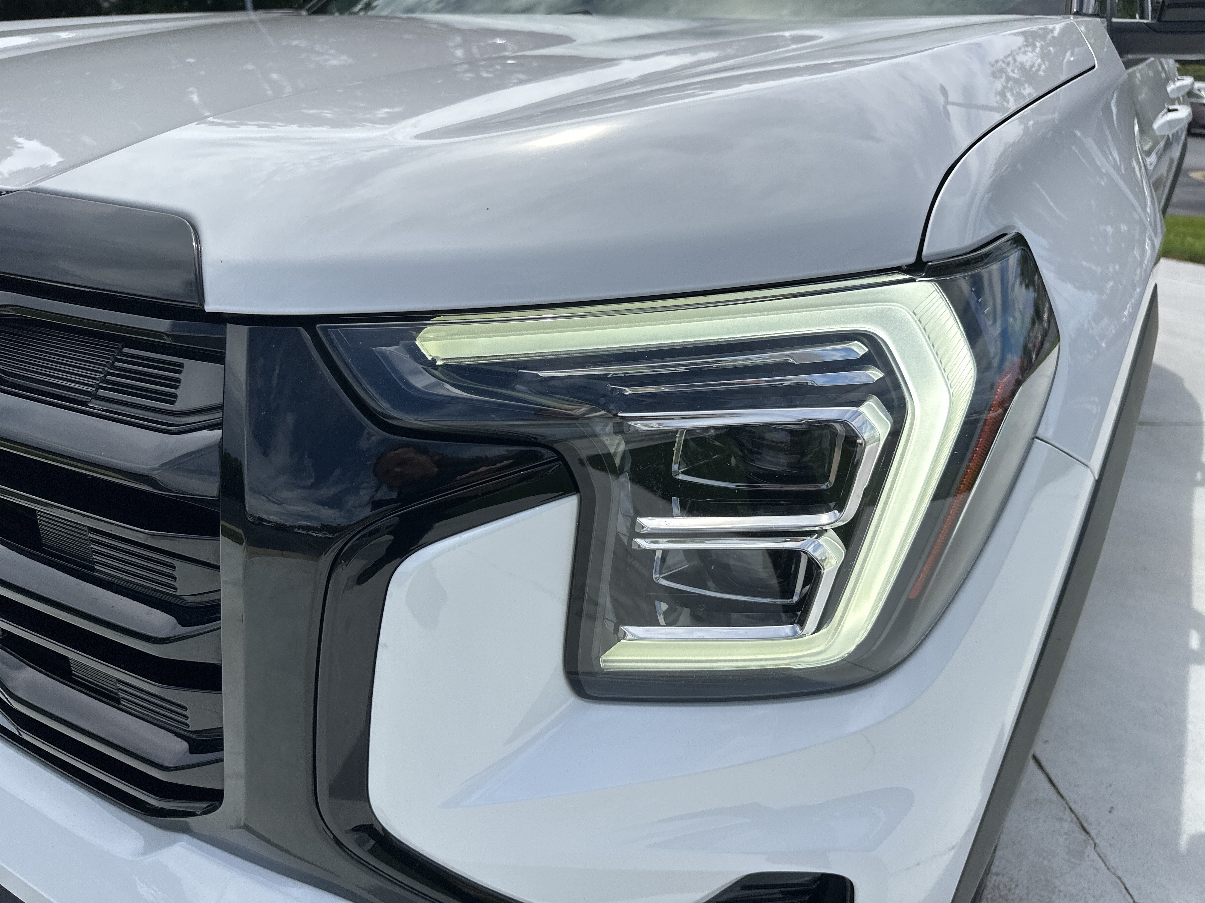 Used 2025 GMC Terrain Elevation w/ Black Edition AWD/4WD image 6