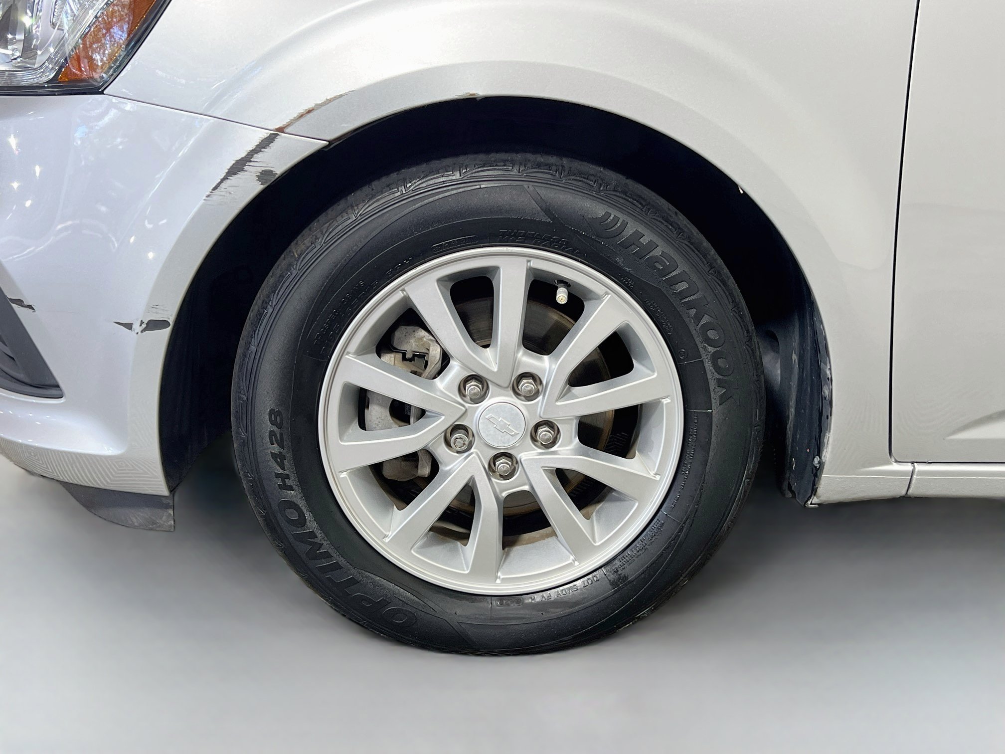 Used 2020 Chevrolet Sonic LT FWD image 14