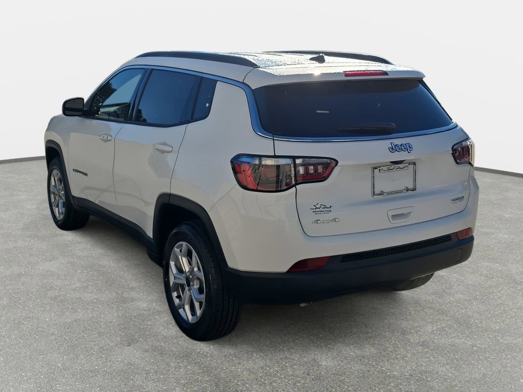 New 2026 Jeep Compass Latitude image 7