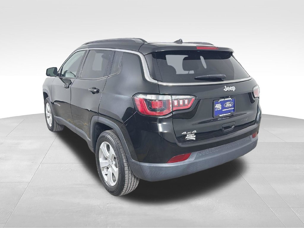 Used 2018 Jeep Compass Latitude w/ Popular Equipment Group AWD/4WD image 6