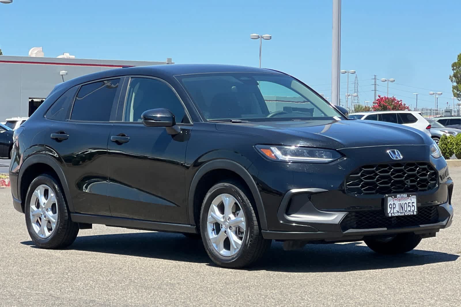 Used 2025 Honda HR-V LX image 5