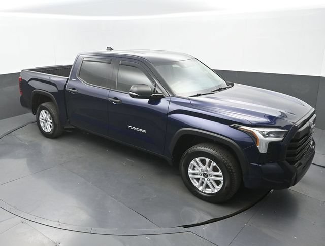 Used 2022 Toyota Tundra SR5 w/ SR5 Convenience Package AWD/4WD image 26
