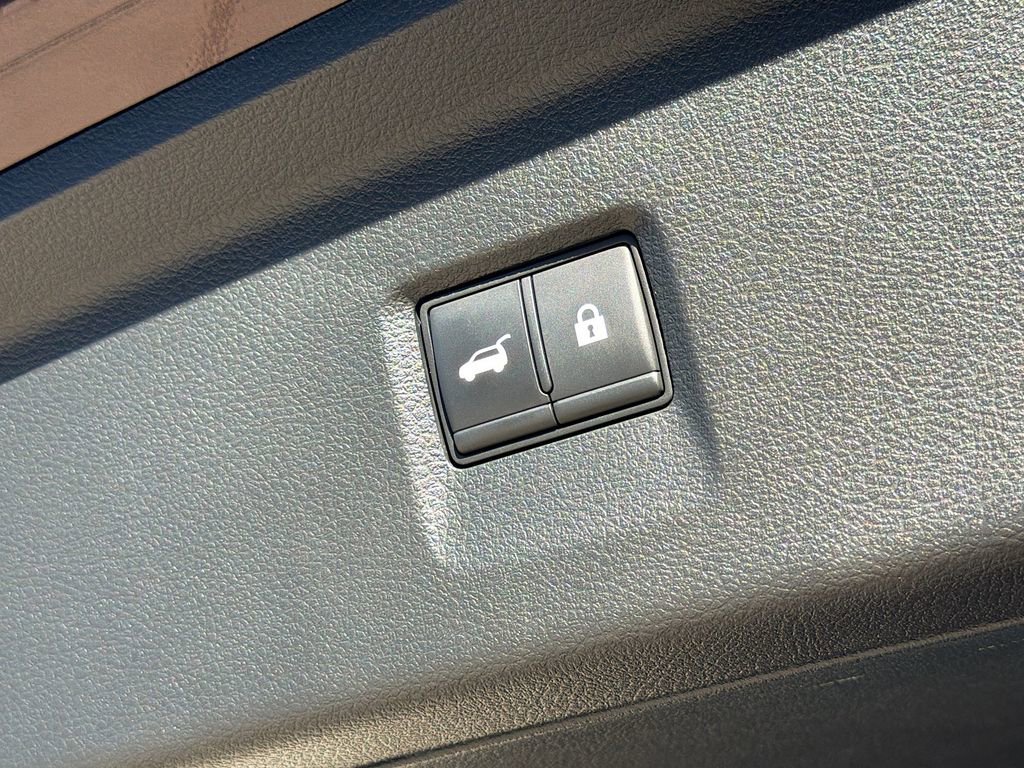 Used 2022 INFINITI QX60 Luxe w/ Cargo Package image 39