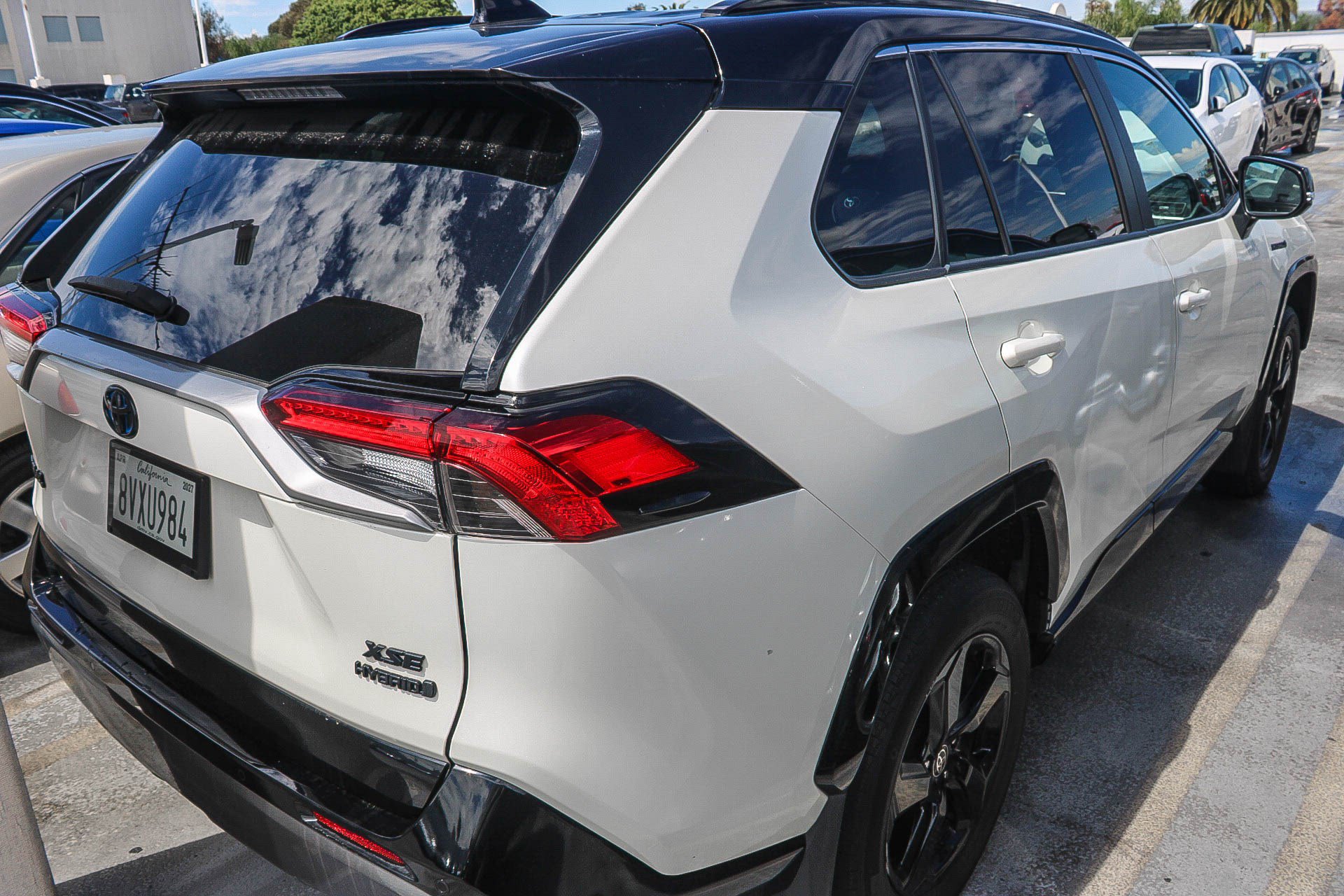 Used 2021 Toyota RAV4 XSE AWD/4WD image 14