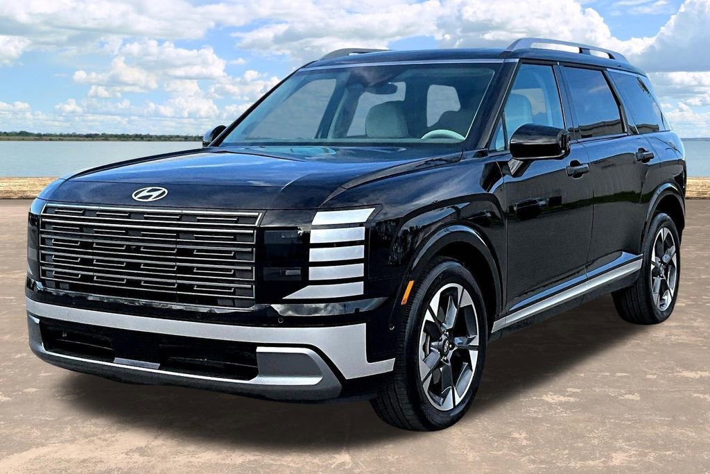 Used 2026 Hyundai Palisade Limited image 4