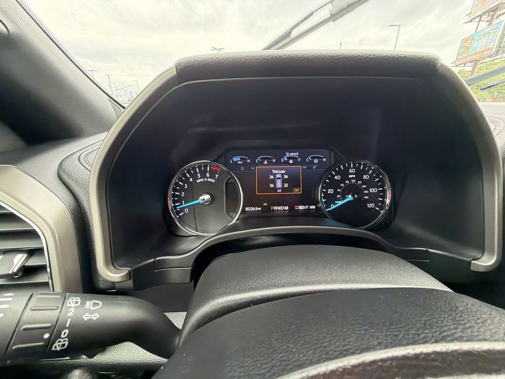 Used 2020 Ford Expedition XLT w/ Equipment Group 202A AWD/4WD image 21