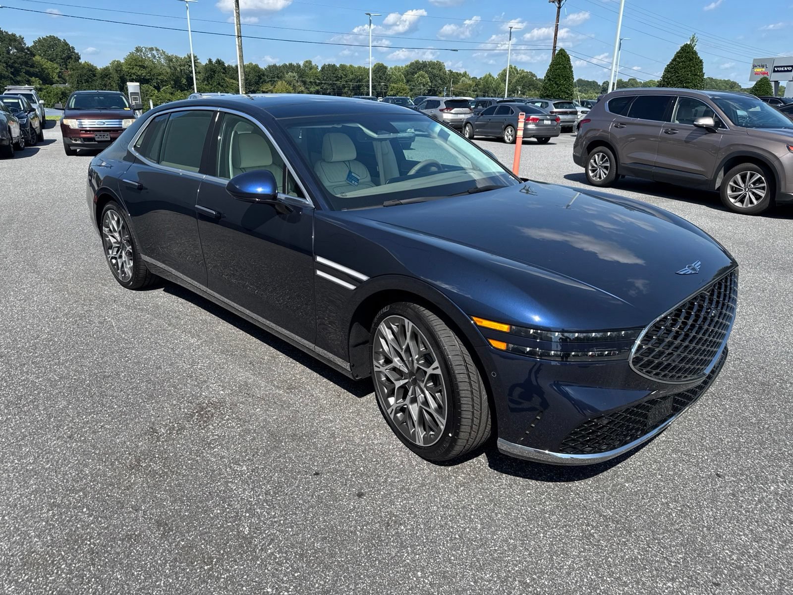 New 2026 Genesis G90 3.5T AWD/4WD image 3