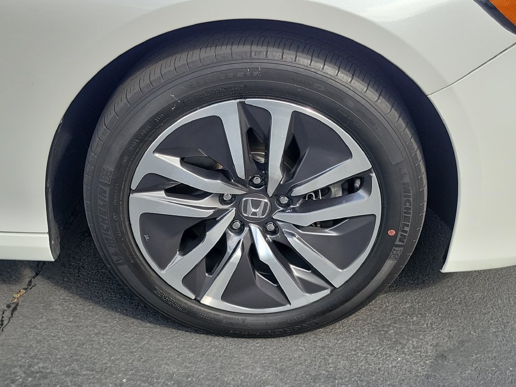 Used 2019 Honda Accord EX image 6