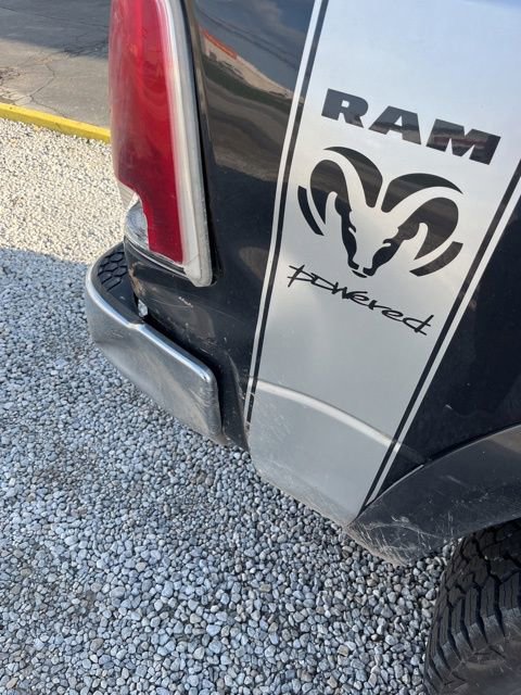 Used 2015 RAM 1500 Laramie AWD/4WD image 7