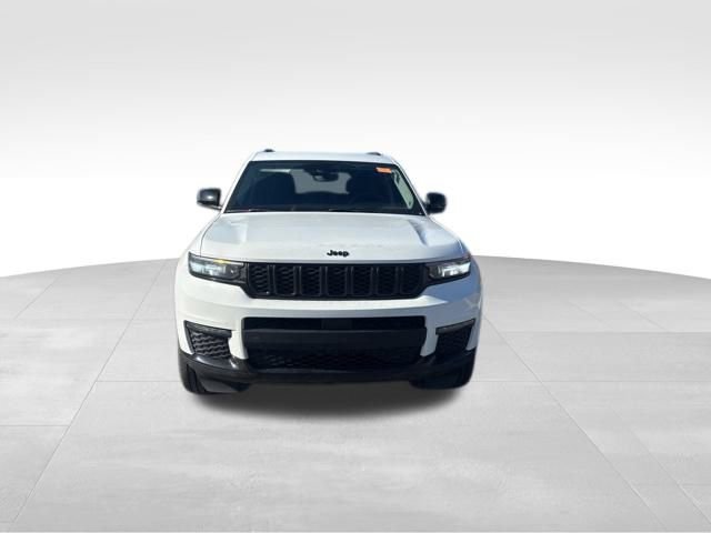 Used 2023 Jeep Grand Cherokee L Limited w/ Black Appearance Package video 2
