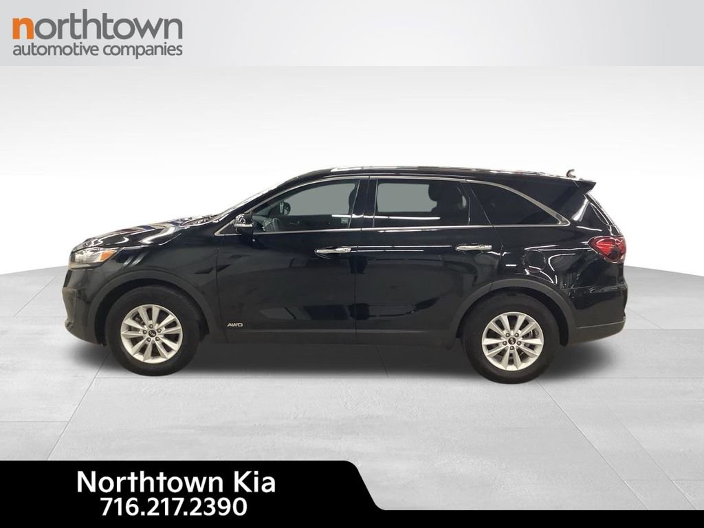 Used 2019 Kia Sorento LX image 9