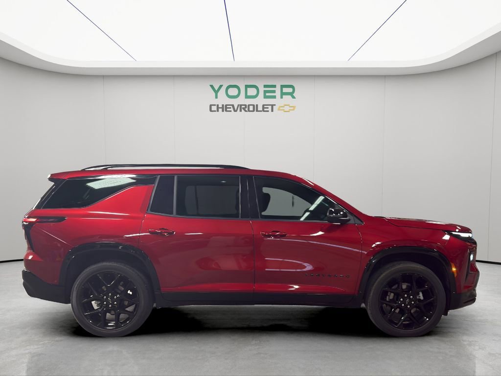 Used 2024 Chevrolet Traverse RS image 4