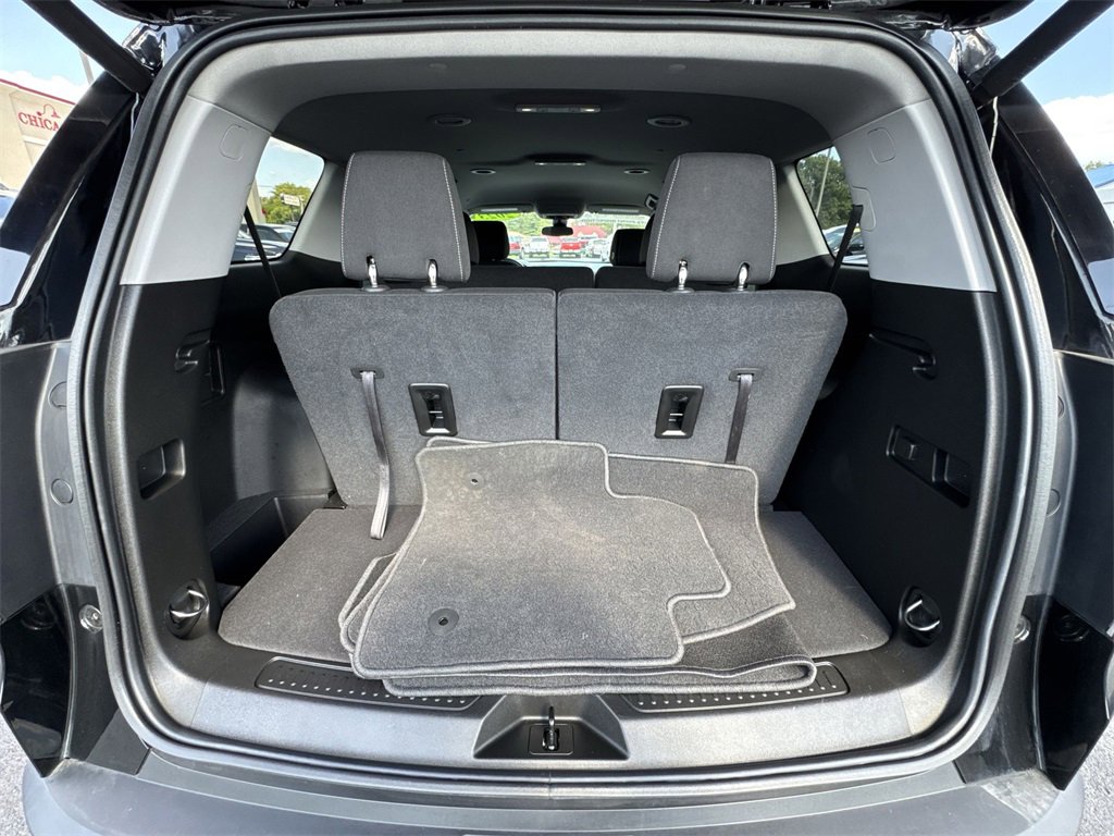 Used 2023 GMC Acadia SLE w/ Driver Convenience Package image 24