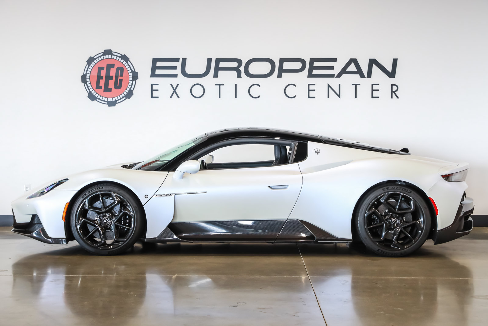 Used 2022 Maserati MC20 Coupe RWD image 9