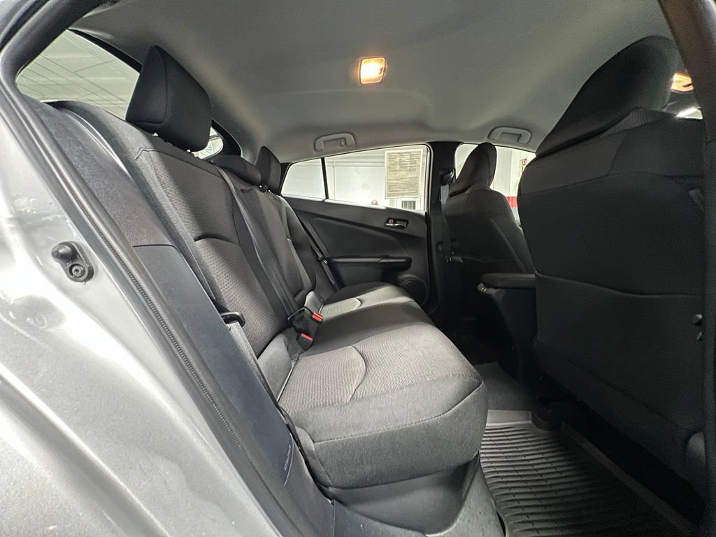 Certified 2022 Toyota Prius LE FWD image 15
