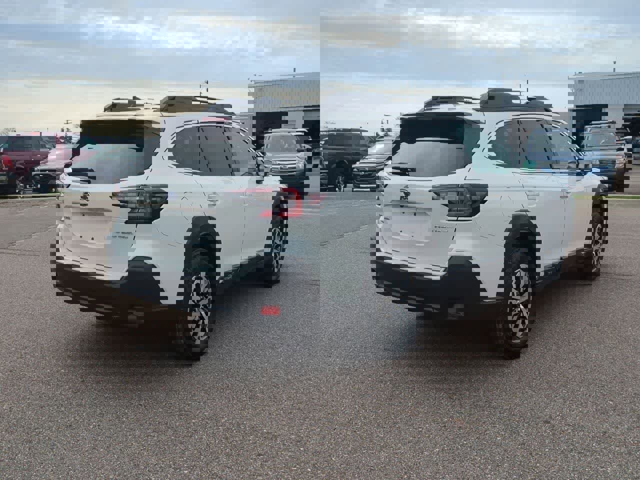 Used 2023 Subaru Outback Premium image 6