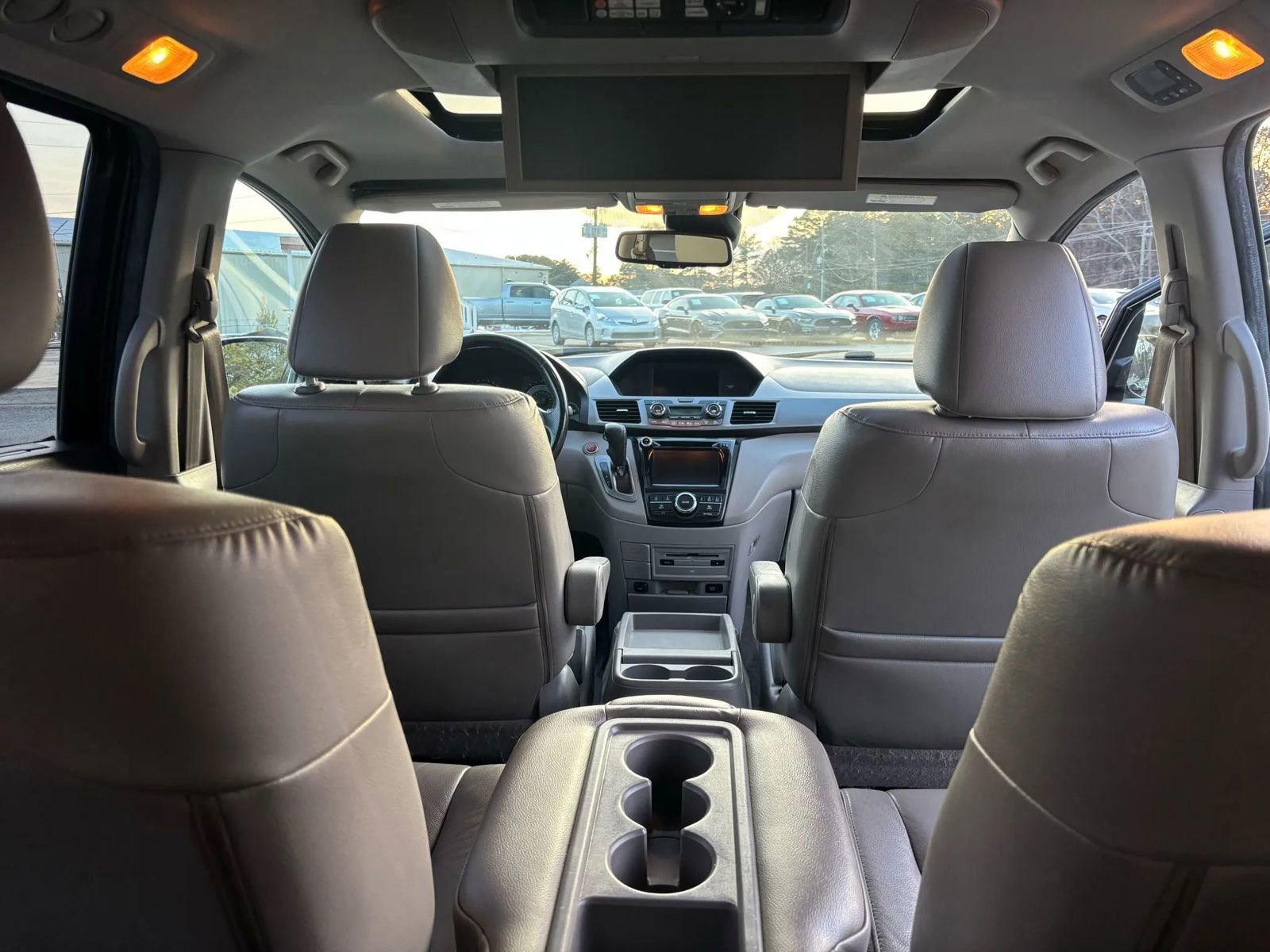 Used 2015 Honda Odyssey Touring image 19
