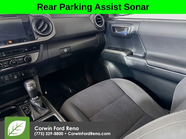 Used 2016 Toyota Tacoma TRD Sport image 25