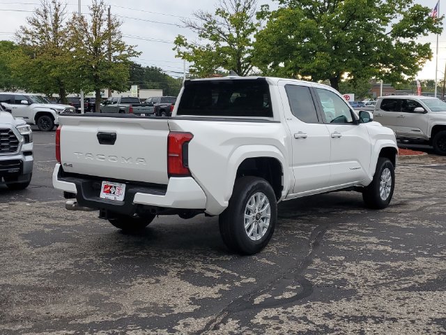 New 2026 Toyota Tacoma SR5 AWD/4WD image 4
