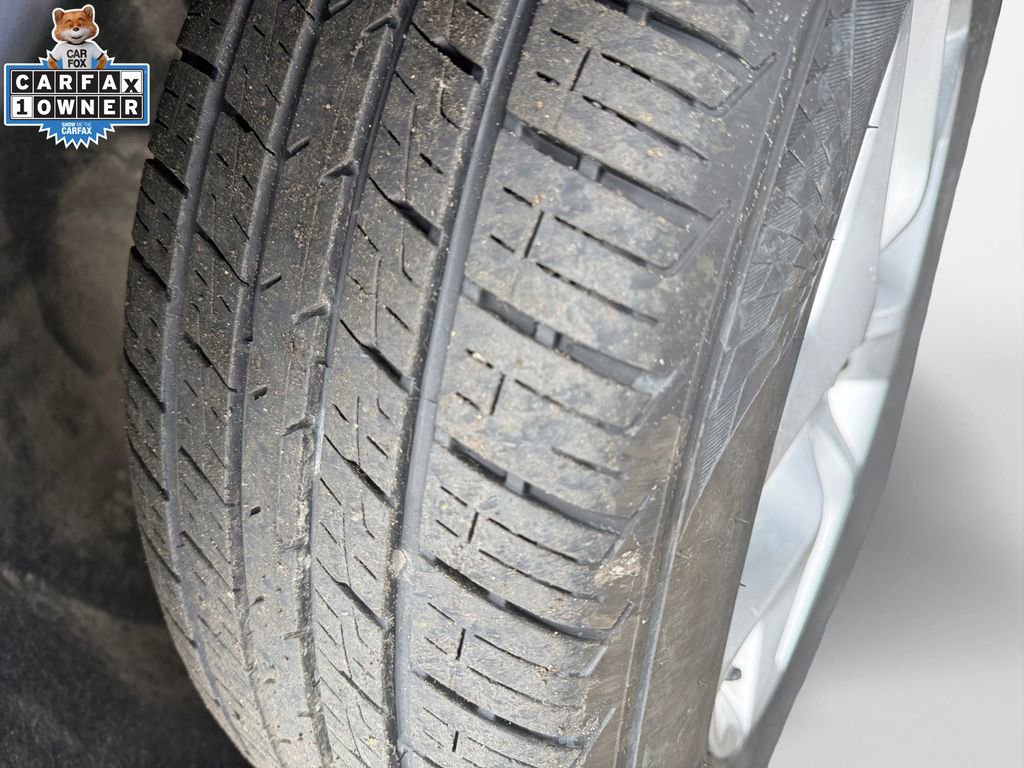 Used 2020 Chrysler Pacifica Touring-L Plus w/ Tire & Wheel Group image 19