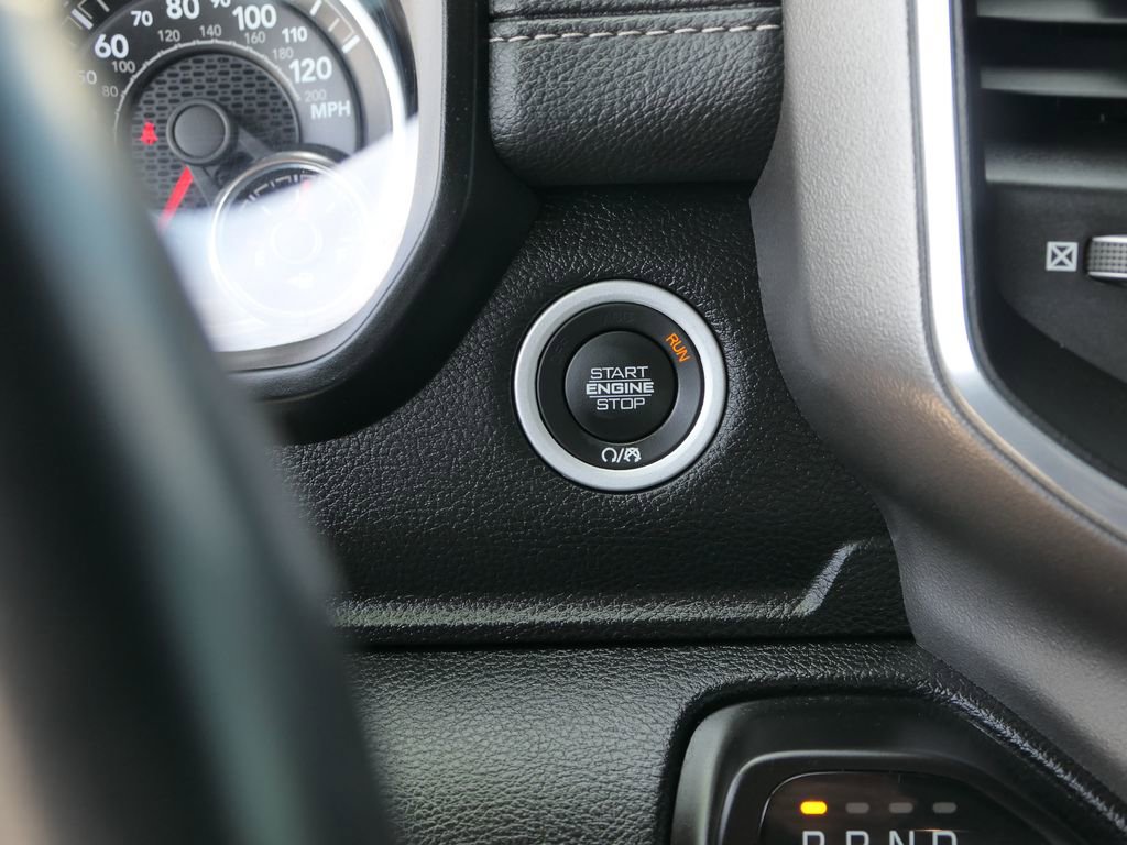 Used 2022 RAM 1500 Laramie w/ Sport Appearance Package image 17