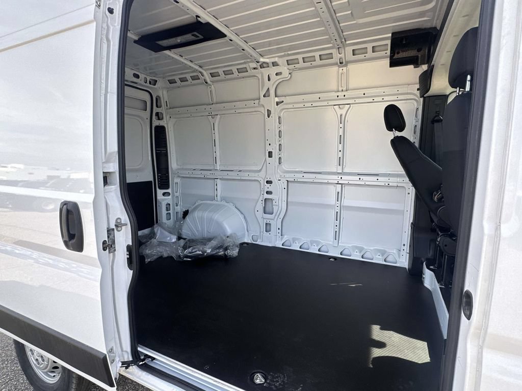 New 2026 RAM ProMaster 1500 w/ Convenience Group FWD image 10