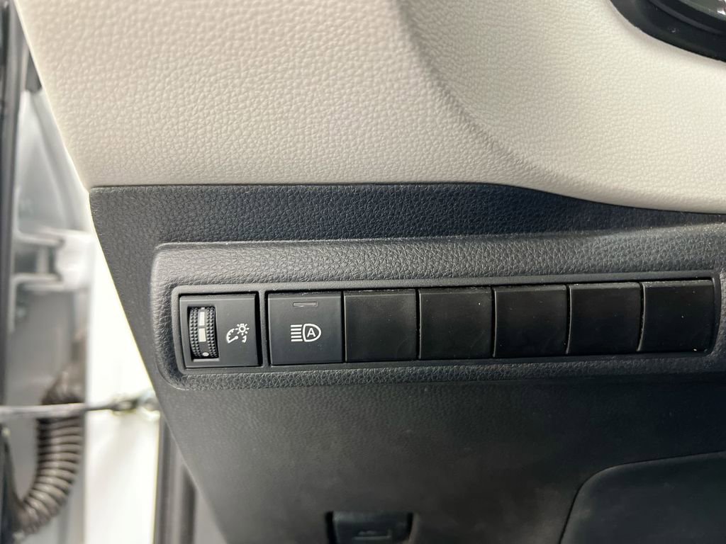 Used 2023 Toyota Corolla LE FWD image 19