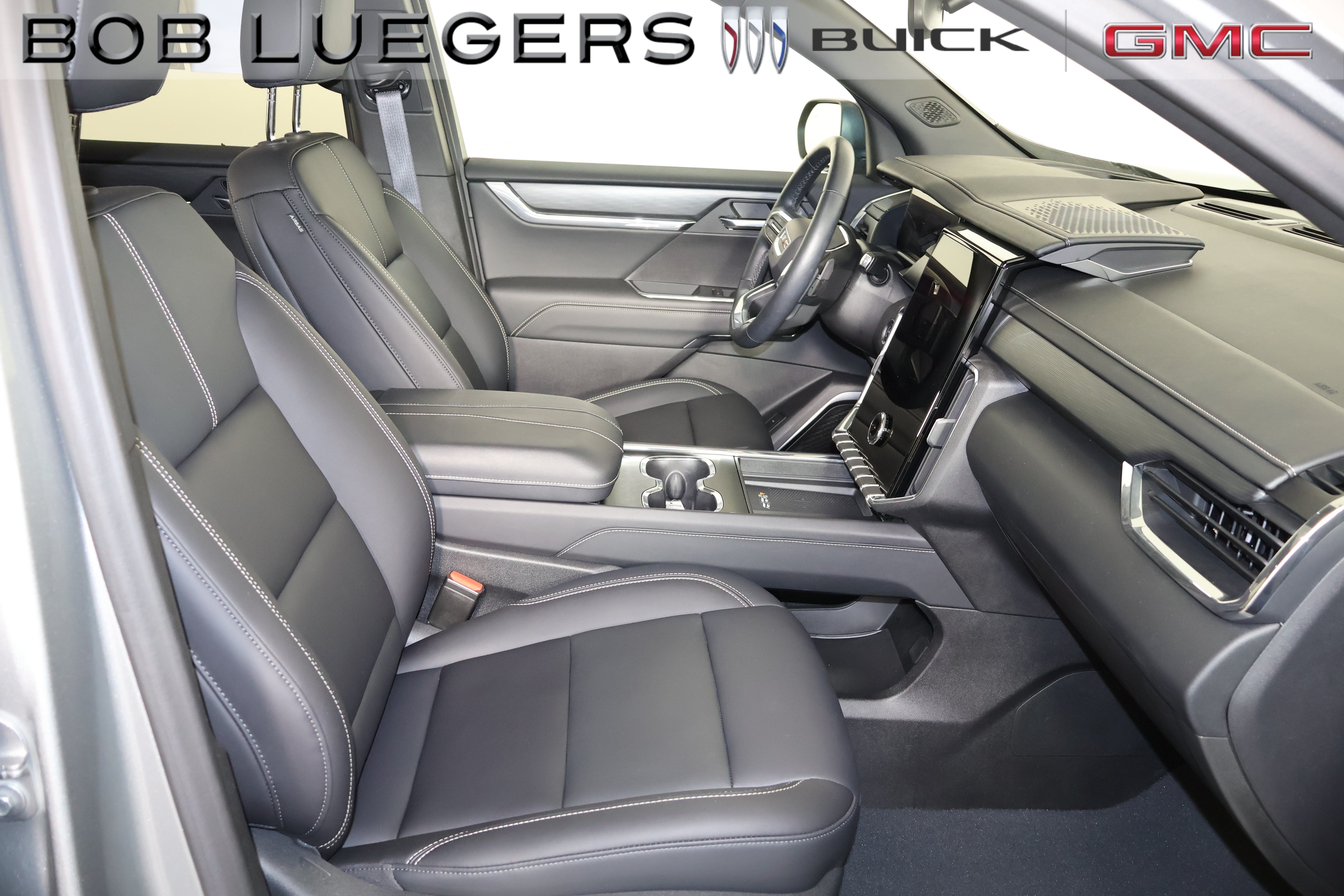 Certified 2024 GMC Acadia Elevation w/ Luxury Package FWD image 19