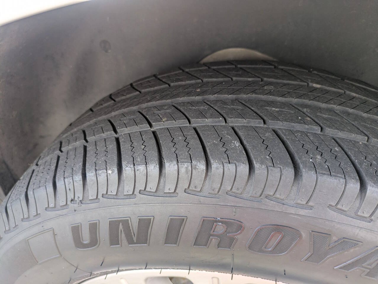 Used 2011 Lincoln MKX 2WD w/ Wood Pkg image 32