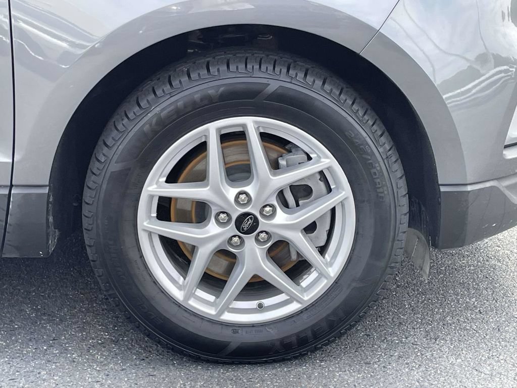 Used 2024 Ford Edge SEL AWD/4WD image 10