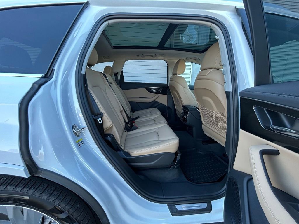Used 2023 Audi Q7 3.0T Prestige image 52