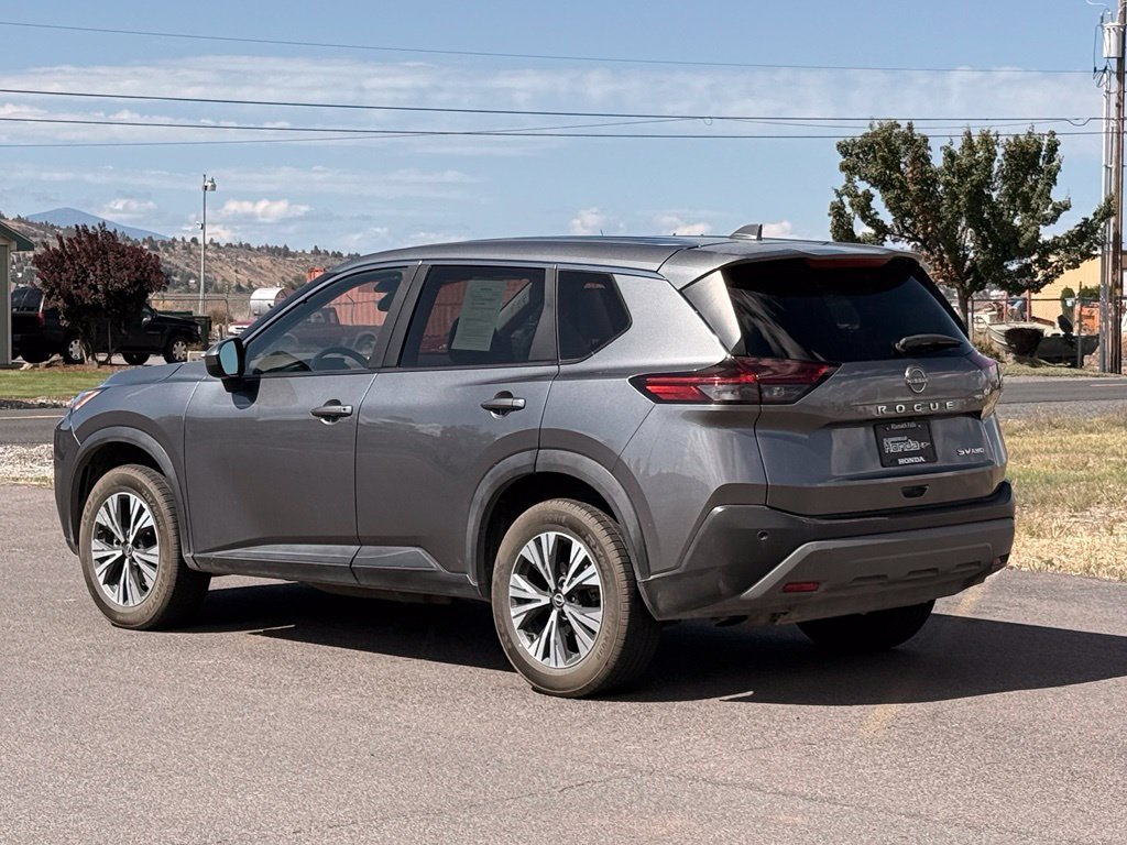 Used 2023 Nissan Rogue SV AWD/4WD image 3