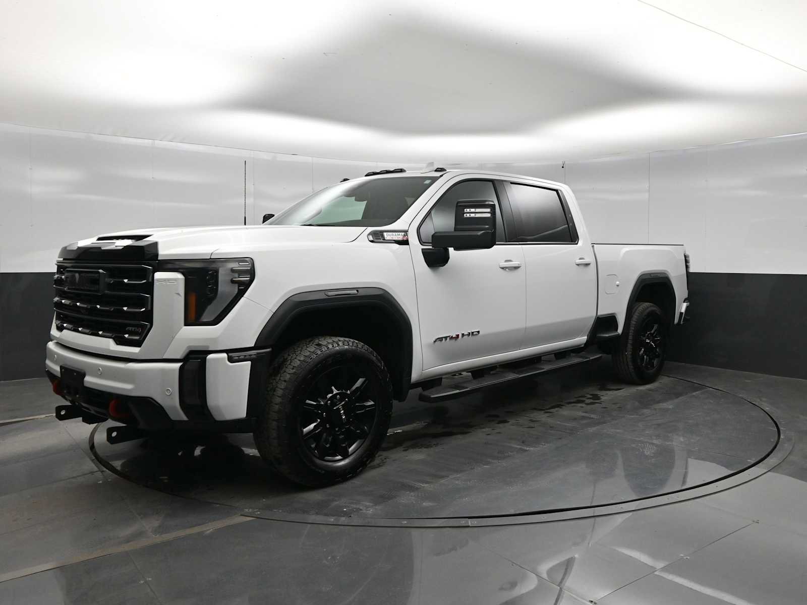 Used 2024 GMC Sierra 2500 AT4 w/ AT4 Preferred Package AWD/4WD image 4