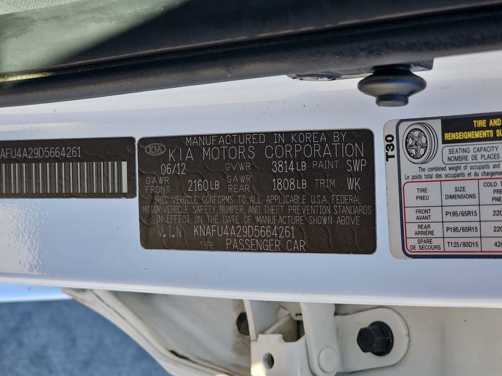 Used 2013 Kia Forte EX image 37