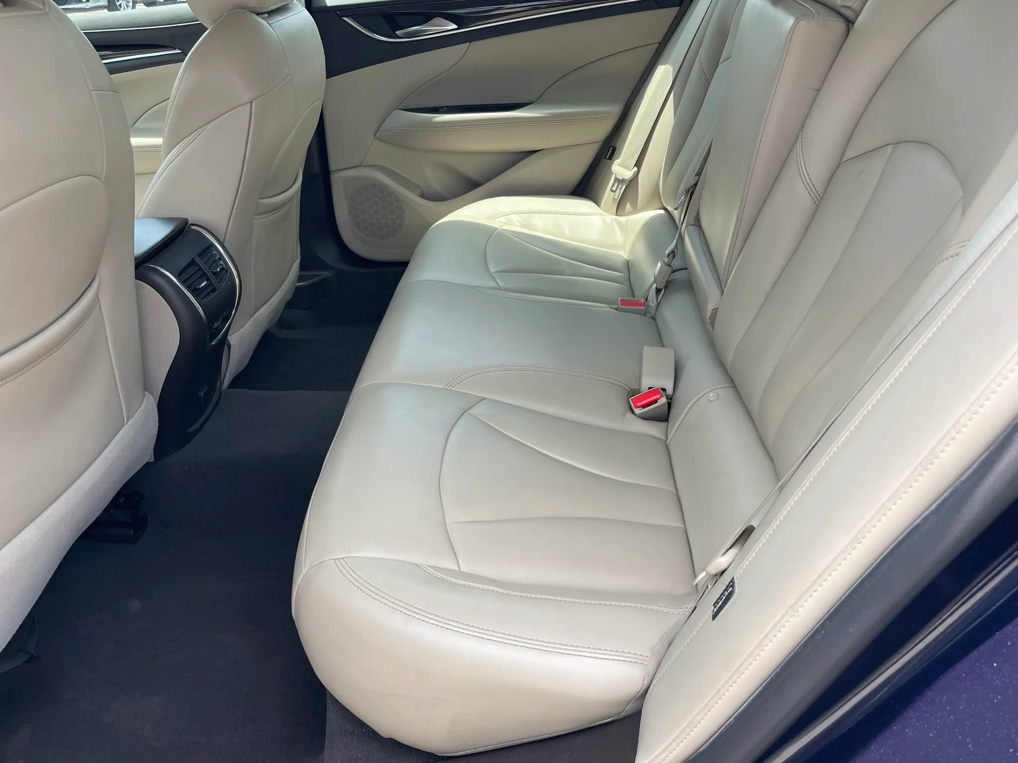 Used 2017 Buick LaCrosse Preferred FWD image 18