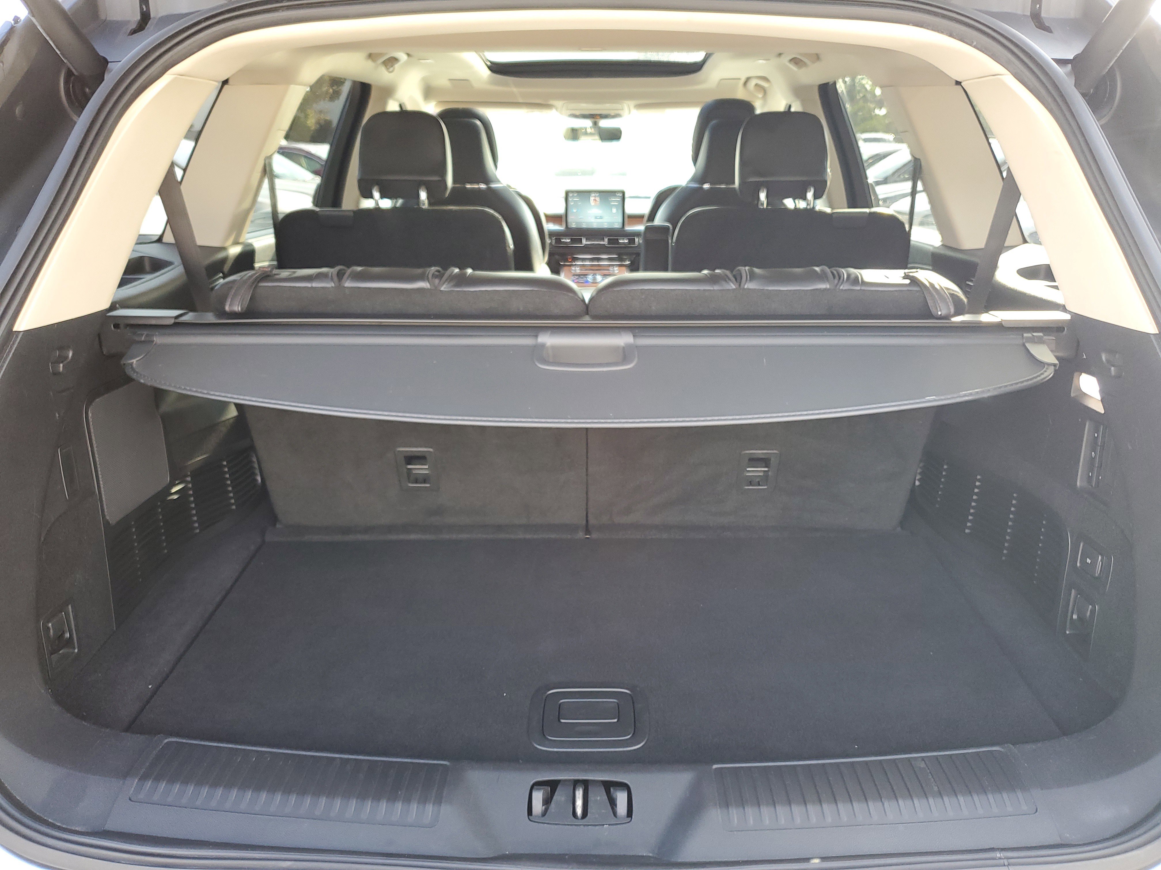 Certified 2020 Lincoln Aviator Reserve w/ Equipment Group 201A image 8