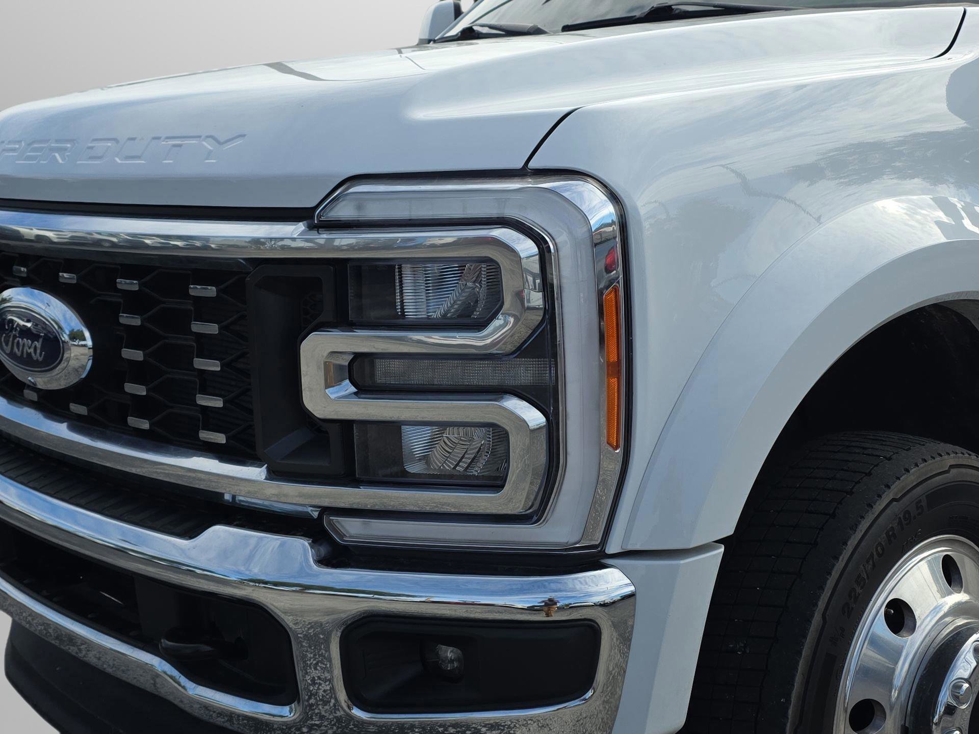 Used 2023 Ford F450 Lariat image 6