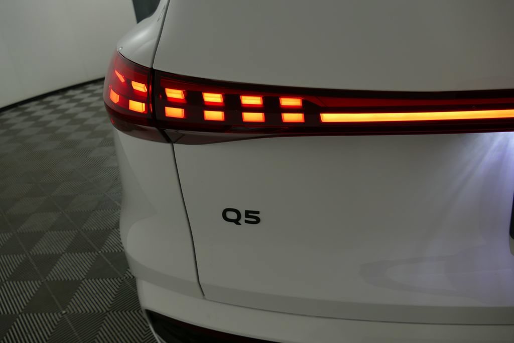 New 2026 Audi Q5 Premium AWD/4WD image 31