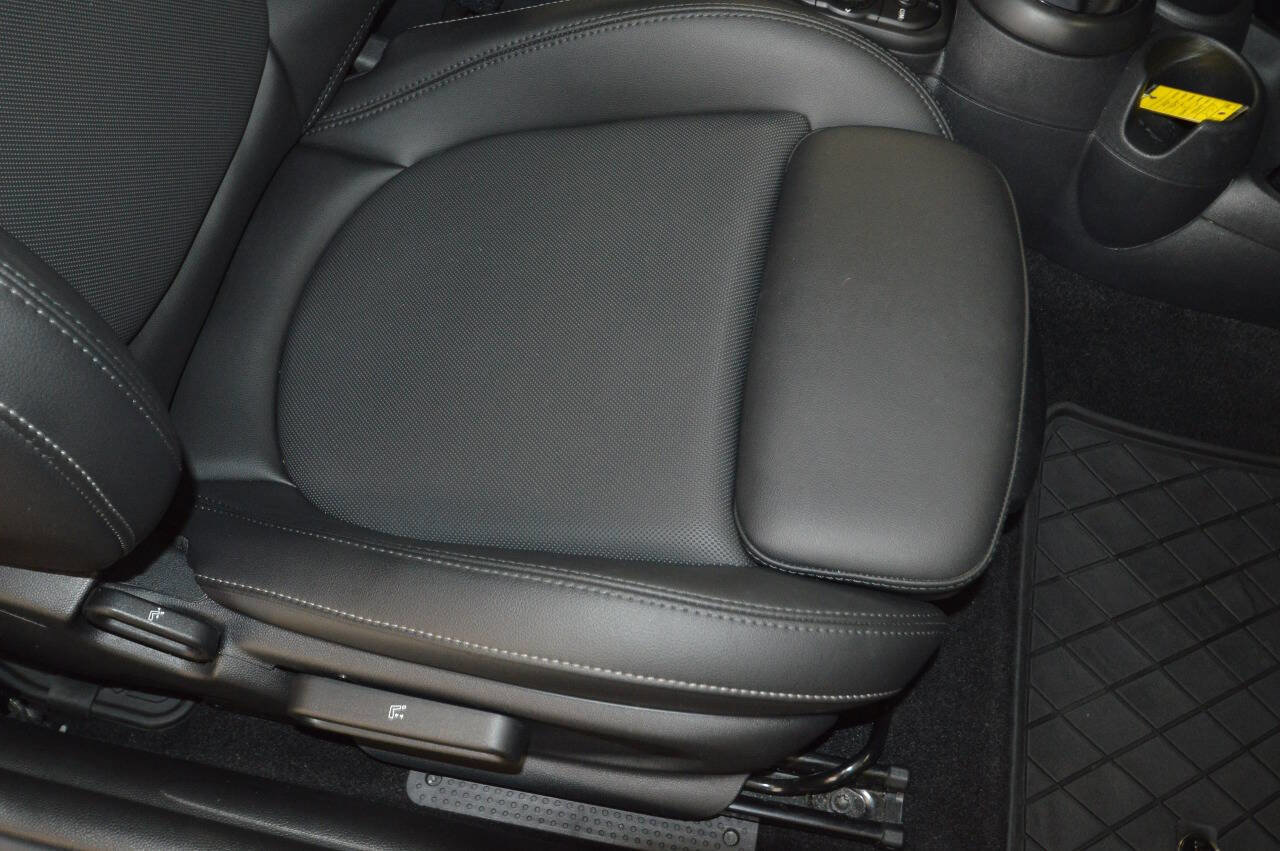 Used 2022 MINI Cooper S image 8