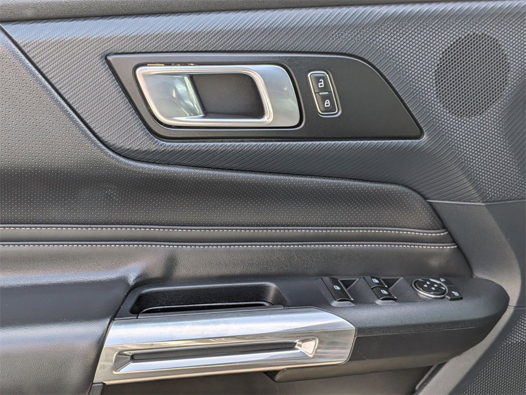 Used 2024 Ford Mustang Premium image 13