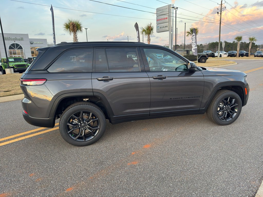 New 2025 Jeep Grand Cherokee Limited AWD/4WD image 5