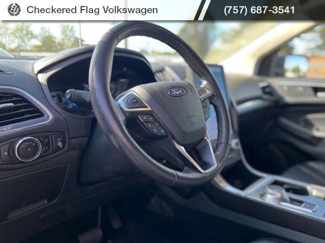 Used 2024 Ford Edge Titanium image 18