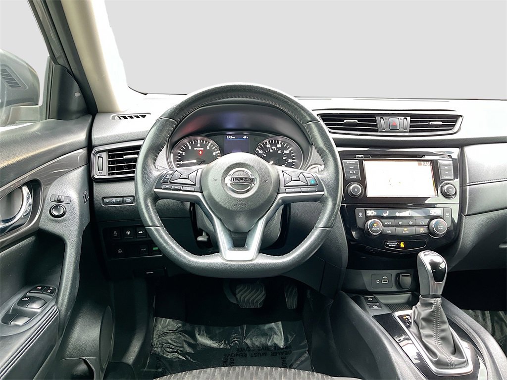 Used 2020 Nissan Rogue SV w/ Premium Package image 23