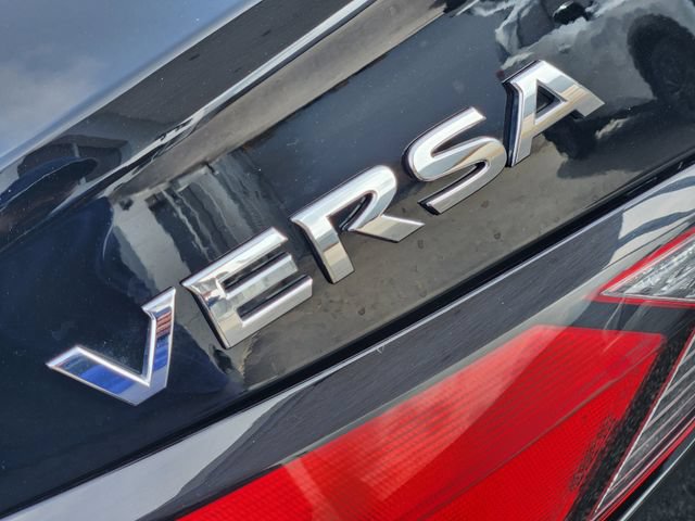 Used 2025 Nissan Versa SV FWD image 8
