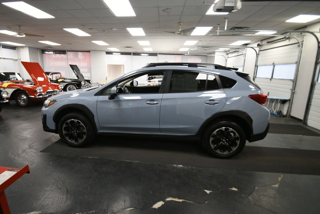 Used 2023 Subaru Crosstrek 2.0i Premium image 5